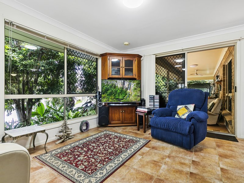 Photo - 53 Jacaranda Drive, Bongaree QLD 4507 - Image 11