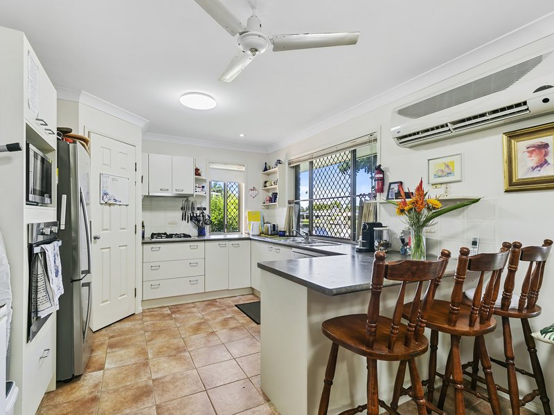 Photo - 53 Jacaranda Drive, Bongaree QLD 4507 - Image 12