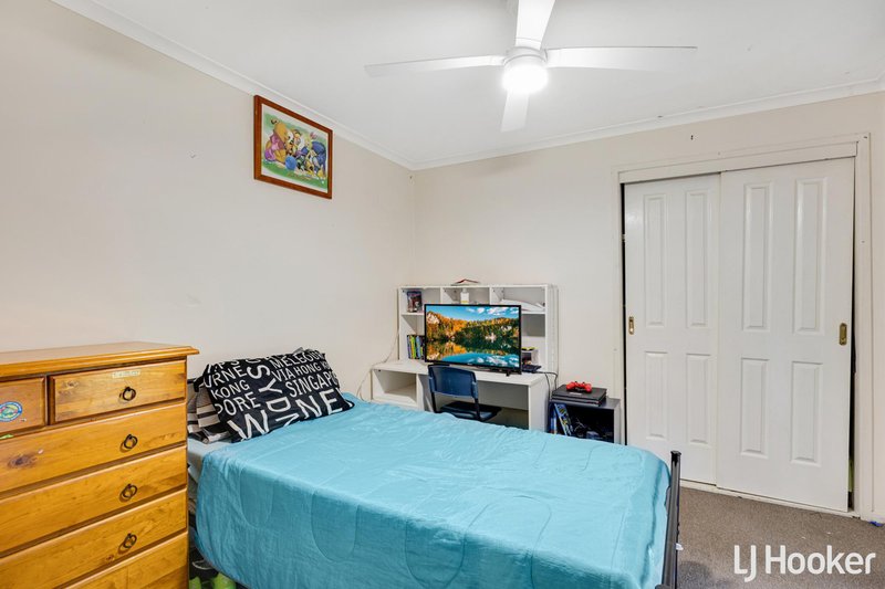 Photo - 53 James Cook Drive, Melton West VIC 3337 - Image 6