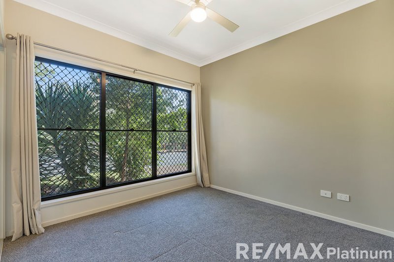 Photo - 53 Jinibara Crescent, Narangba QLD 4504 - Image 10