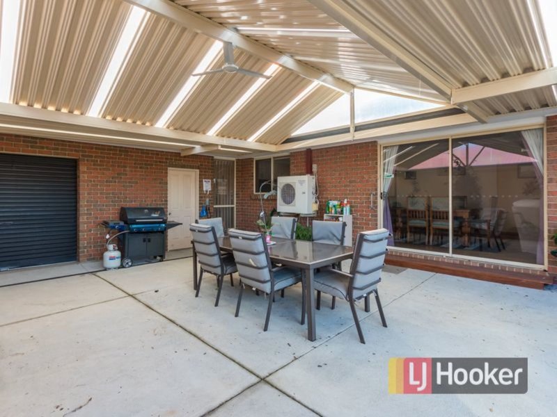 Photo - 53 Josephine Avenue, Cranbourne North VIC 3977 - Image 9