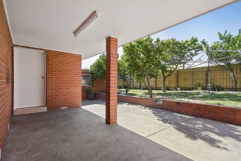 Photo - 53 Kallay Street, Clayton South VIC 3169 - Image 8