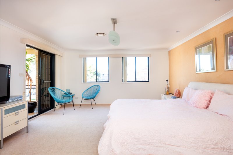 Photo - 53 Kangaroo Road, Collaroy Plateau NSW 2097 - Image 6