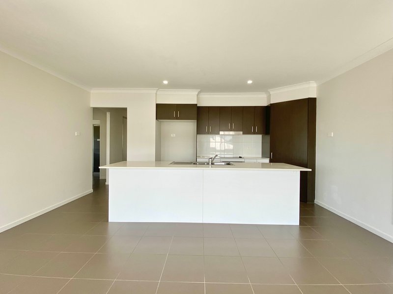 Photo - 53 Kesterton Rise, North Rothbury NSW 2335 - Image 6