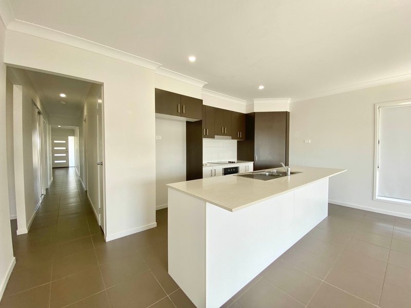 Photo - 53 Kesterton Rise, North Rothbury NSW 2335 - Image 7