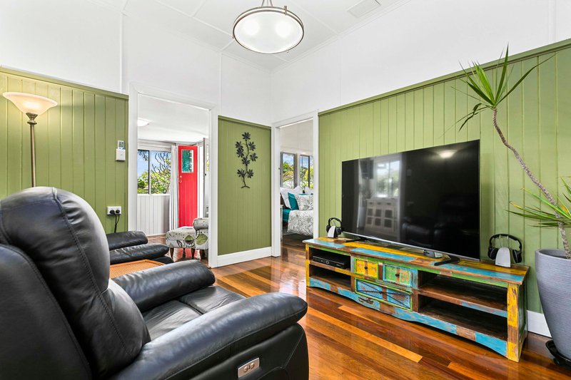 Photo - 53 King Street, Urangan QLD 4655 - Image 8