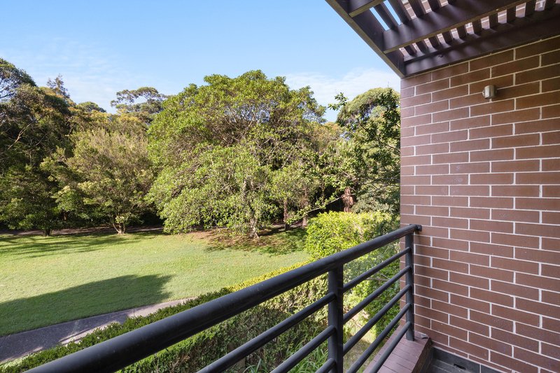 Photo - 53 Kingfisher Way, Warriewood NSW 2102 - Image 6