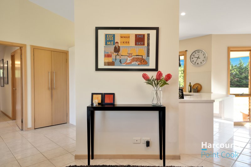 Photo - 53 Kingston Boulevard, Hoppers Crossing VIC 3029 - Image 5