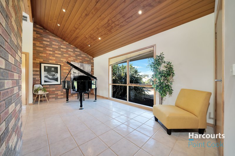 Photo - 53 Kingston Boulevard, Hoppers Crossing VIC 3029 - Image 7