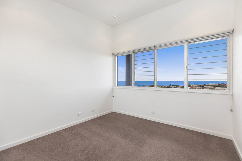 Photo - 53 Kurrawyba Avenue, Terrigal NSW 2260 - Image 22