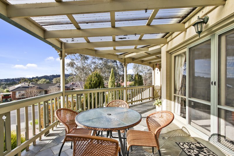 Photo - 53 Lakeview Drive, Lilydale VIC 3140 - Image 3