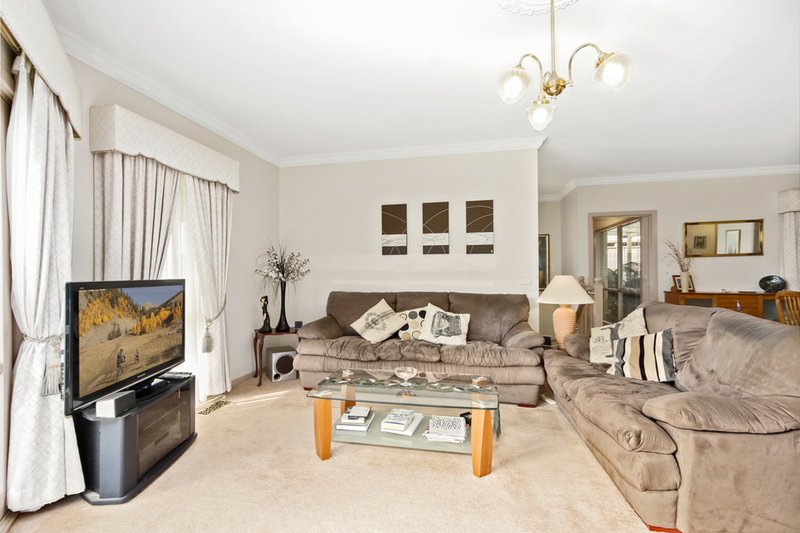 Photo - 53 Lakeview Drive, Lilydale VIC 3140 - Image 5