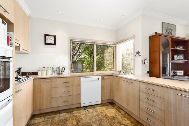 Photo - 53 Lakeview Drive, Lilydale VIC 3140 - Image 11