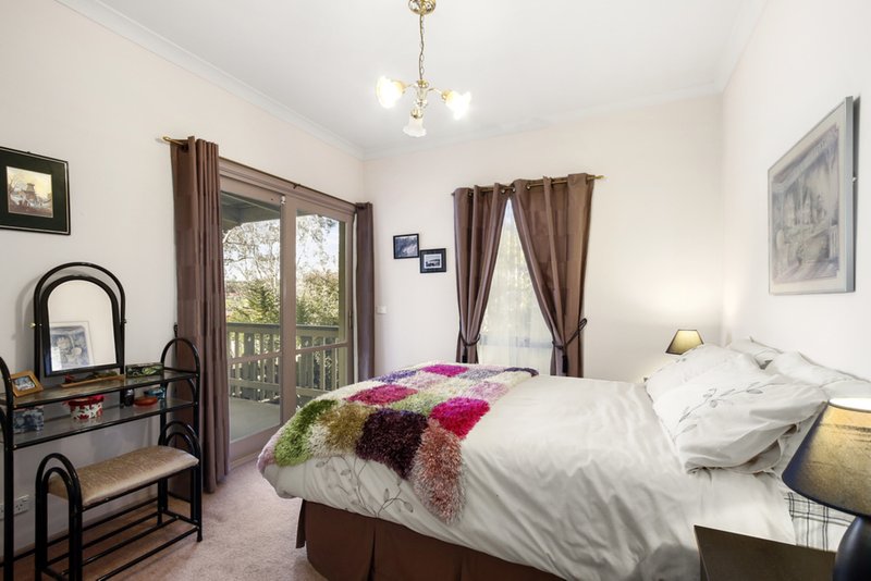 Photo - 53 Lakeview Drive, Lilydale VIC 3140 - Image 15