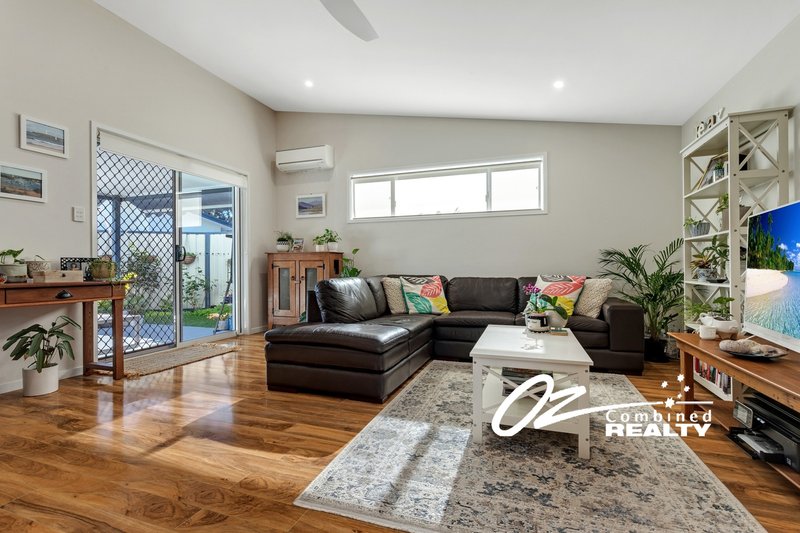 Photo - 5/3 Leumeah Street, Sanctuary Point NSW 2540 - Image 2