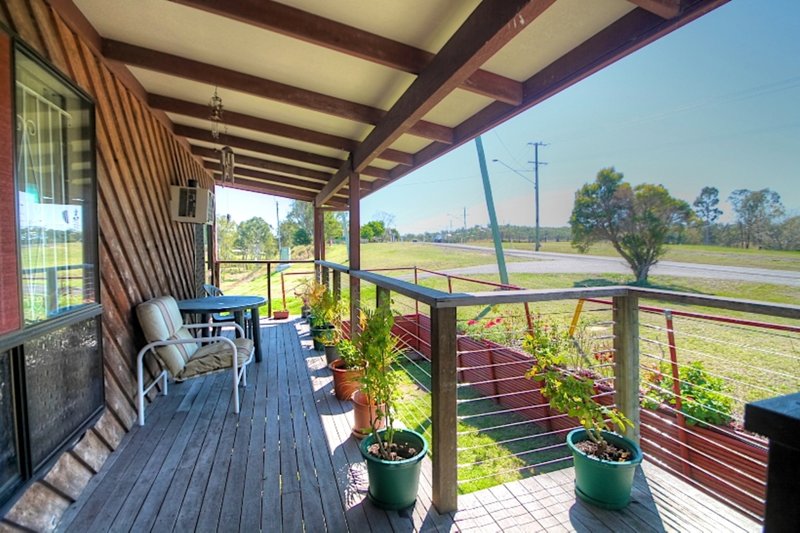 Photo - 53 Lobb Street, Churchill QLD 4305 - Image 2