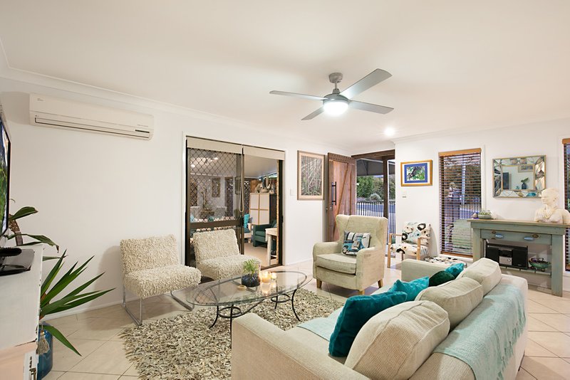 Photo - 53 Lobelia Avenue, Daisy Hill QLD 4127 - Image 4