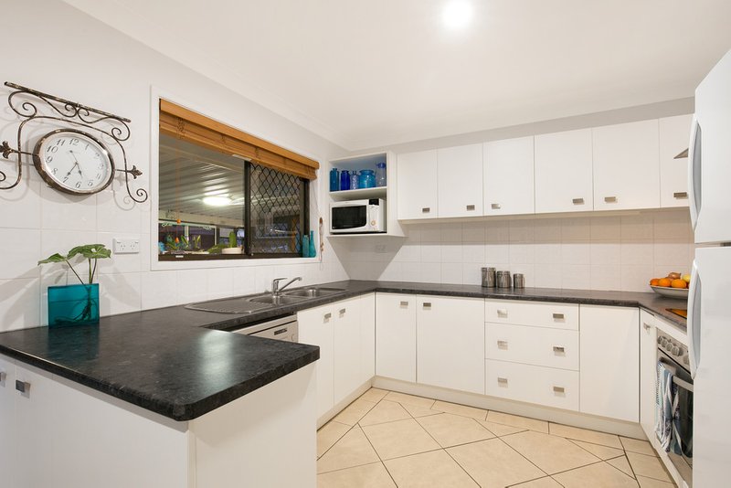 Photo - 53 Lobelia Avenue, Daisy Hill QLD 4127 - Image 5