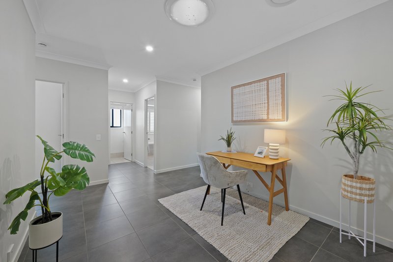 Photo - 53 Macintyre Crescent, Pelican Waters QLD 4551 - Image 20