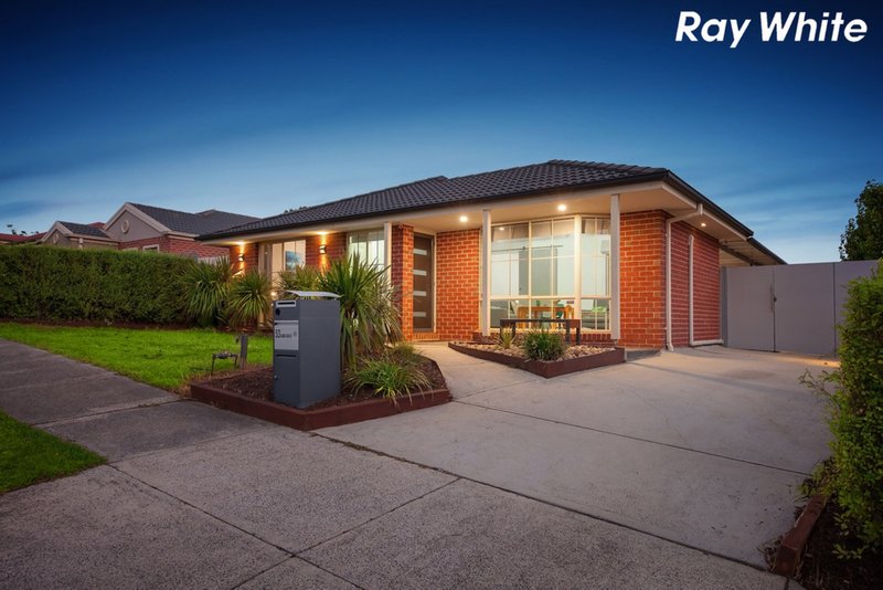 Photo - 53 Manna Gum Drive, Pakenham VIC 3810 - Image 2