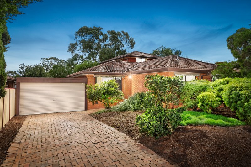 53 Mclaughlin Crescent, Mill Park VIC 3082