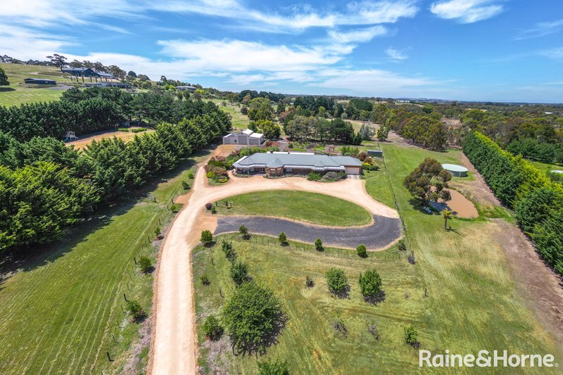 Photo - 53 Meadow Brook Way, Riddells Creek VIC 3431 - Image 2