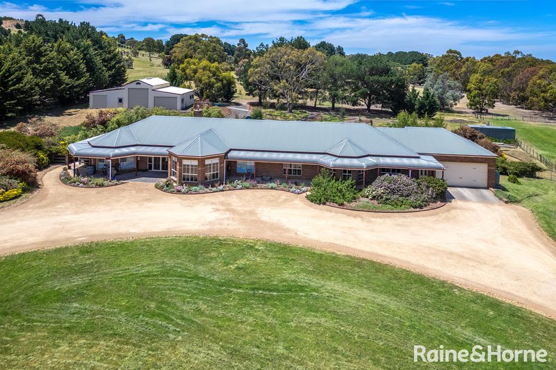 Photo - 53 Meadow Brook Way, Riddells Creek VIC 3431 - Image 3