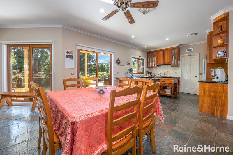 Photo - 53 Meadow Brook Way, Riddells Creek VIC 3431 - Image 9