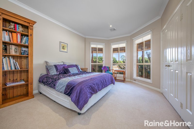Photo - 53 Meadow Brook Way, Riddells Creek VIC 3431 - Image 14