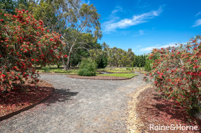Photo - 53 Meadow Brook Way, Riddells Creek VIC 3431 - Image 24