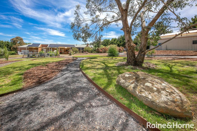 Photo - 53 Meadow Brook Way, Riddells Creek VIC 3431 - Image 25