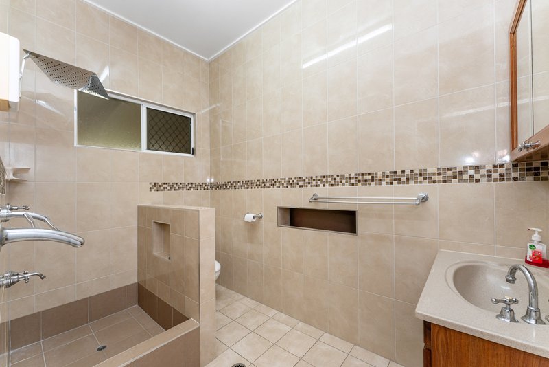 Photo - 53 Melrose Crescent, Kelso QLD 4815 - Image 11