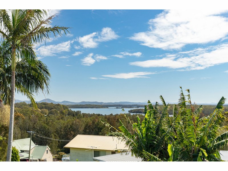 Photo - 53 Moorooba Road, Coomba Park NSW 2428 - Image 10