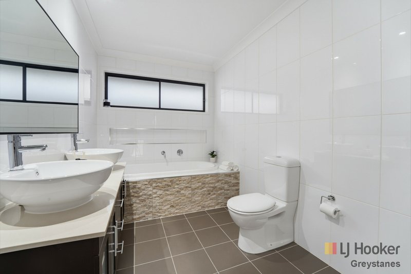 Photo - 53 Naying Drive, Pemulwuy NSW 2145 - Image 10