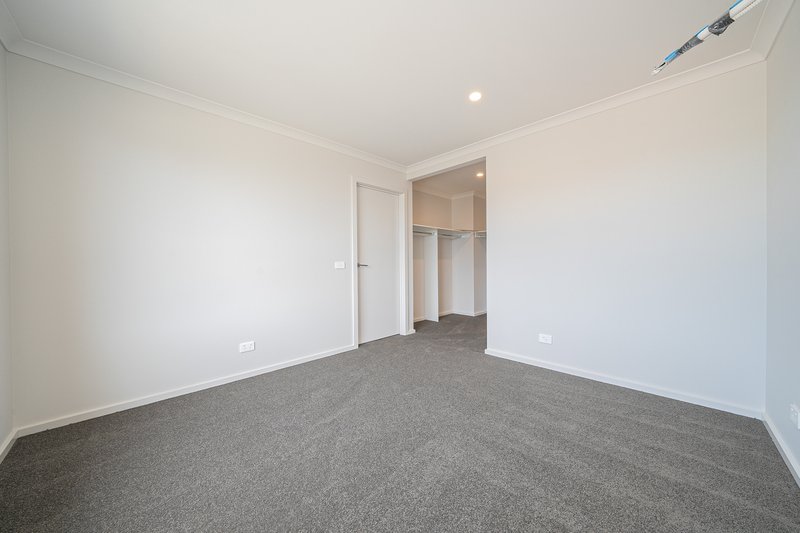 Photo - 53 Northview Terrace, Clyde North VIC 3978 - Image 3