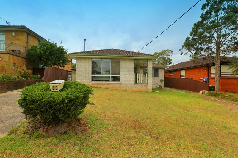 Photo - 53 Oak Drive, Georges Hall NSW 2198 - Image 2