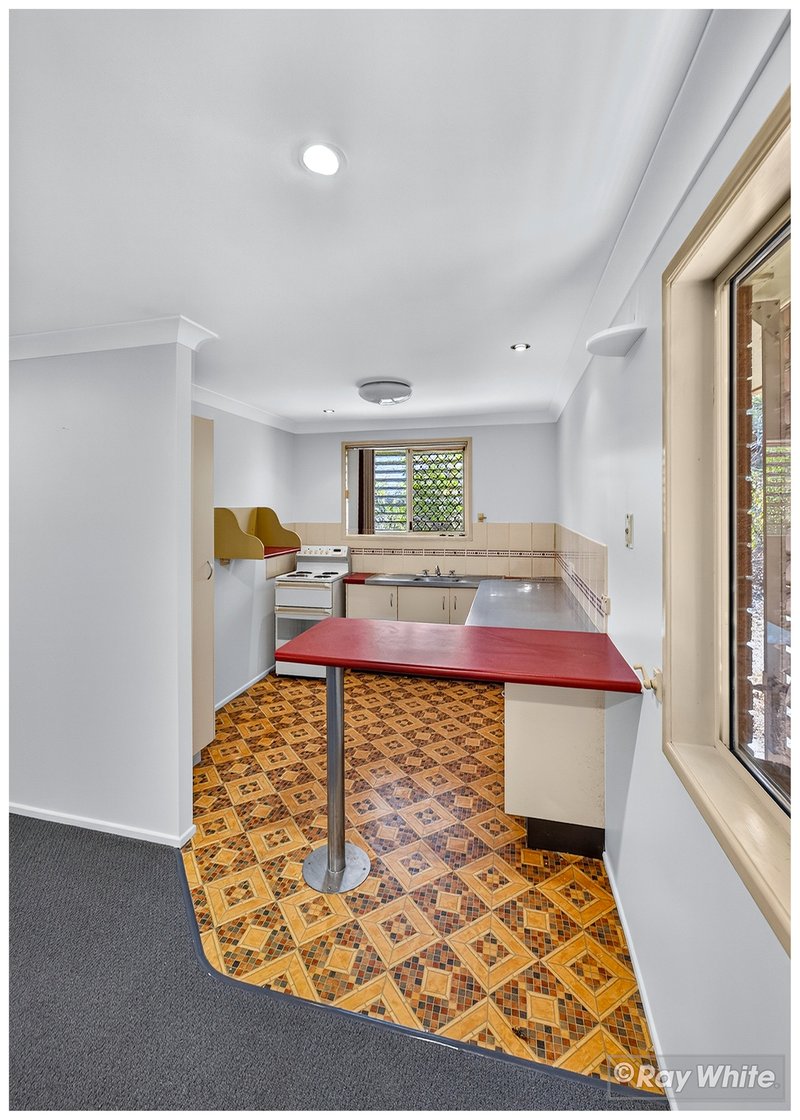 Photo - 53 Old Capricorn Highway, Gracemere QLD 4702 - Image 4