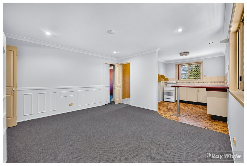 Photo - 53 Old Capricorn Highway, Gracemere QLD 4702 - Image 6