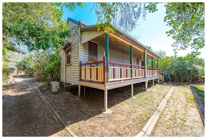 Photo - 53 Old Capricorn Highway, Gracemere QLD 4702 - Image 28