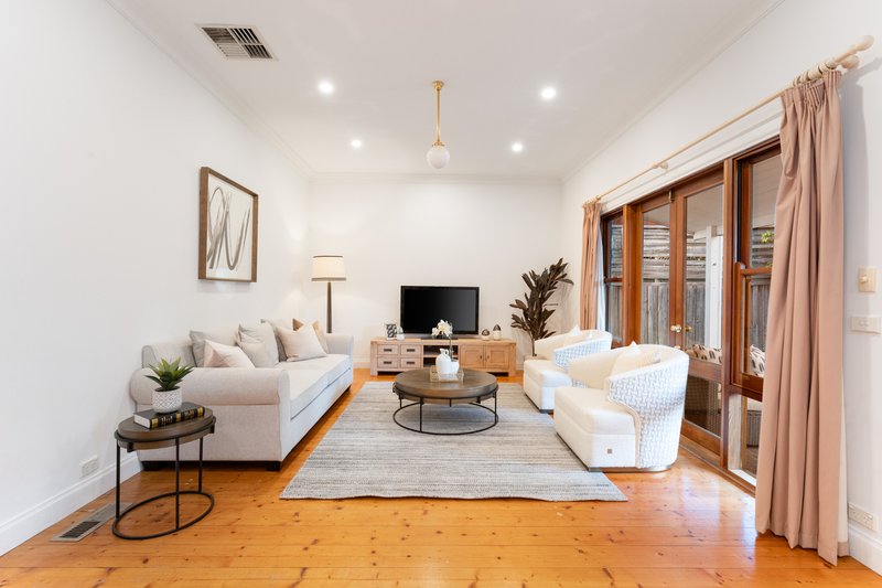 Photo - 53 Parer Street, Burwood VIC 3125 - Image 2