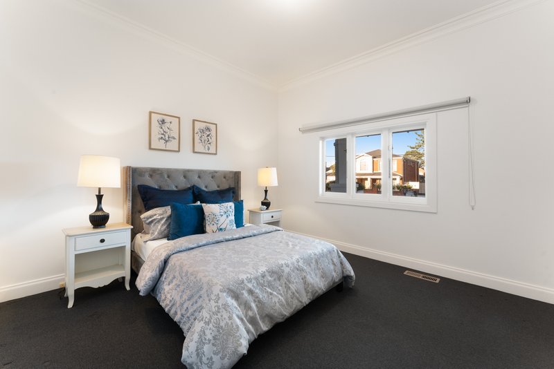 Photo - 53 Parer Street, Burwood VIC 3125 - Image 9