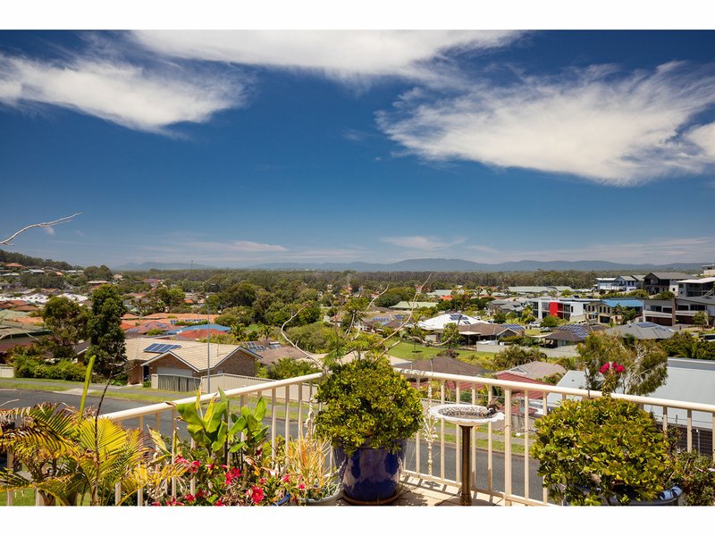 Photo - 53 Pioneer Drive, Forster NSW 2428 - Image 2