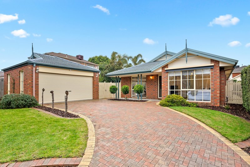 53 Pitfield Crescent, Rowville VIC 3178