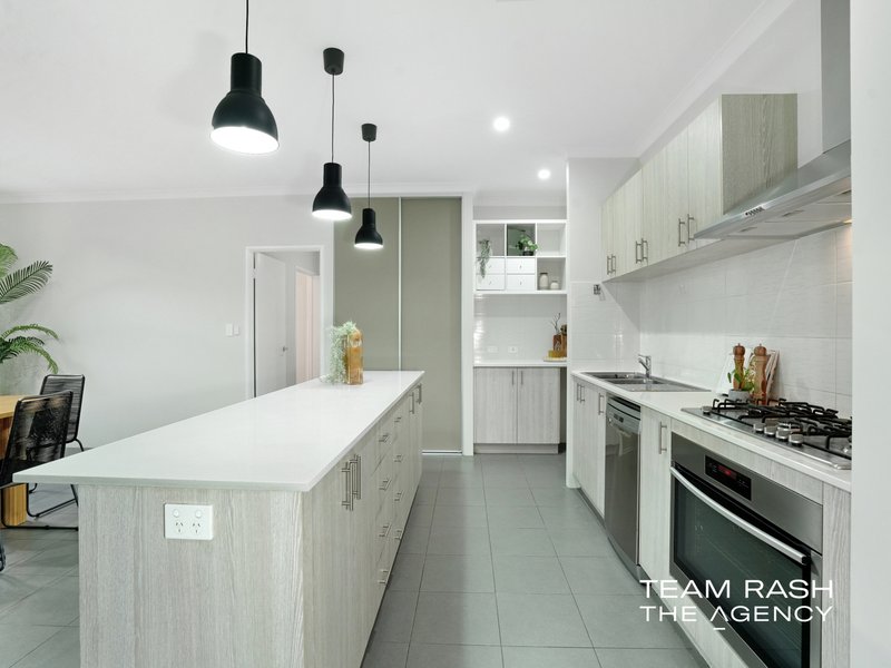 Photo - 53 Queensway Road, Landsdale WA 6065 - Image 5