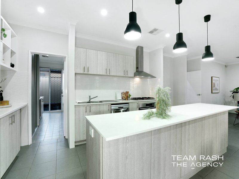 Photo - 53 Queensway Road, Landsdale WA 6065 - Image 6