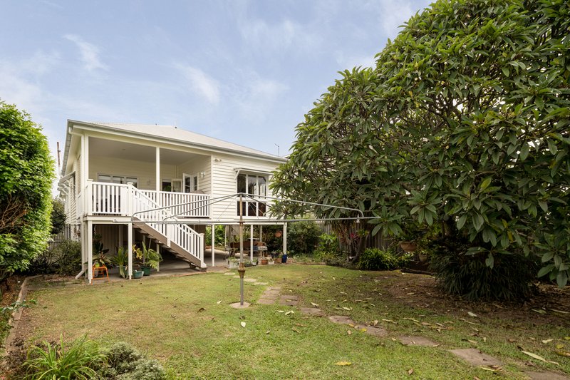 Photo - 53 Raceview Avenue, Hendra QLD 4011 - Image 12