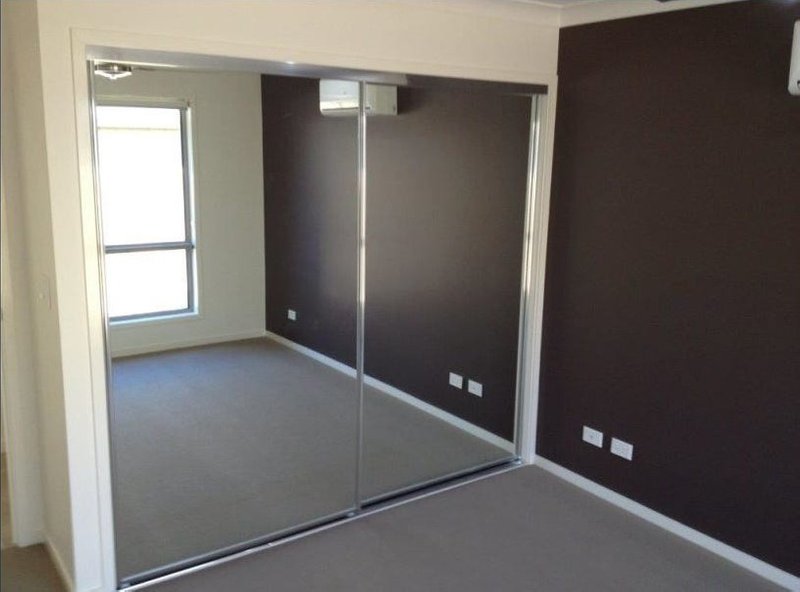 Photo - 53 Ravensbourne Circuit, Waterford QLD 4133 - Image 6