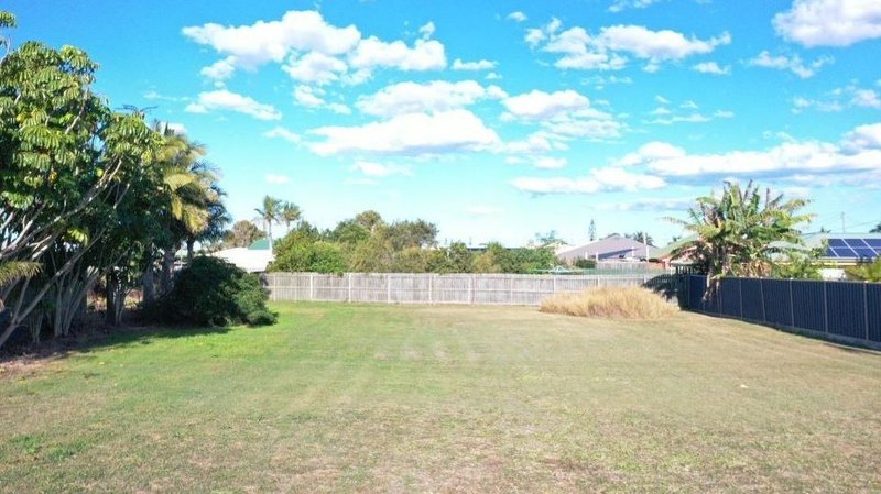 Photo - 53 Rickerts Road, Burnett Heads QLD 4670 - Image 2