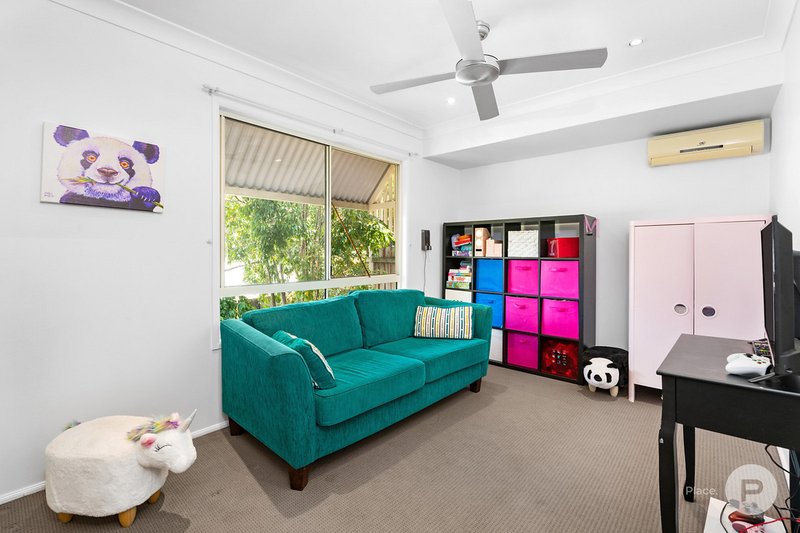 Photo - 53 Roseglen Street, Greenslopes QLD 4120 - Image 14