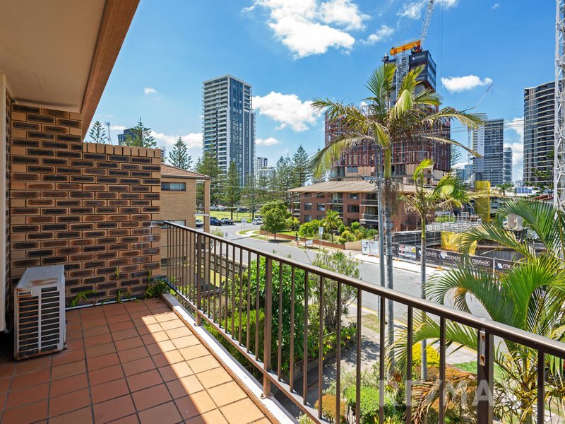 Photo - 5/3 Rosewood Avenue, Broadbeach QLD 4218 - Image 12